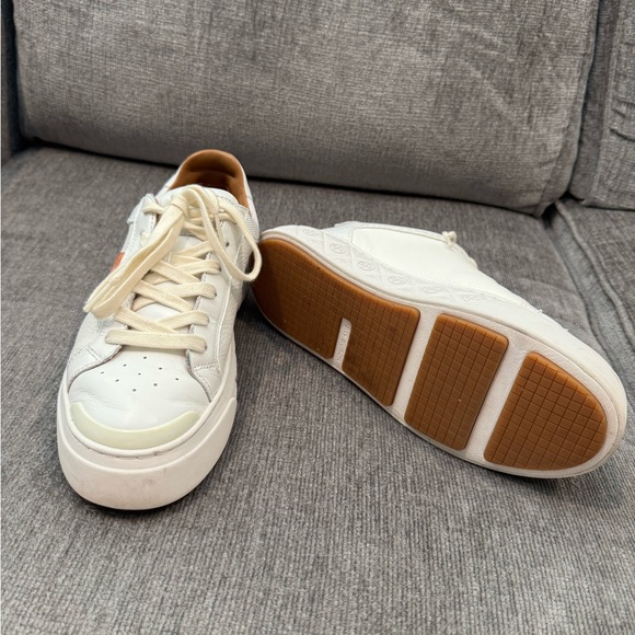 Tory Burch White Leather Women's Sneakers 7.5 - Picture 3 of 4